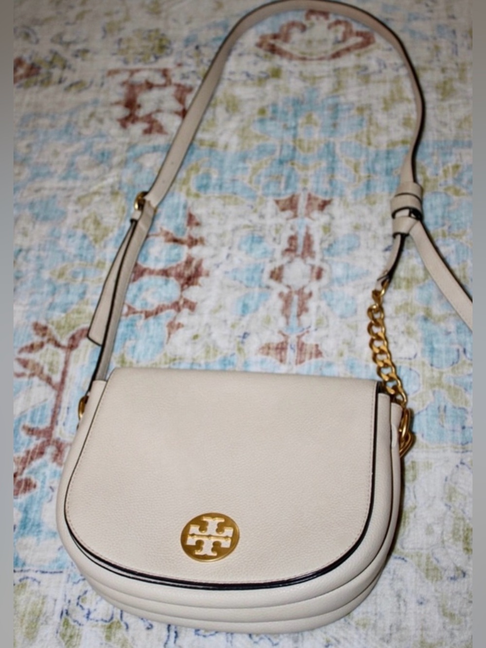 Tory Burch Everly Pebbled Leather Saddle Crossbody Bag Ivory Gold